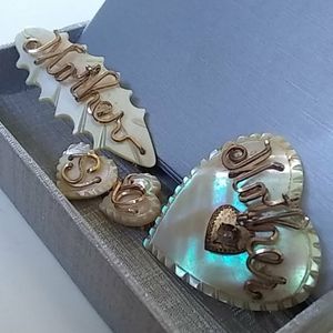 Vintage/antique mother of pearl mother brooches
